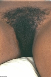 Mature & MILF Hairy Pussy Pics