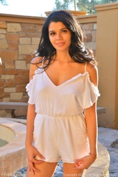 Naked Milf & Moms FTV Pictures