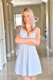 Naked Milf & Moms FTV Pictures